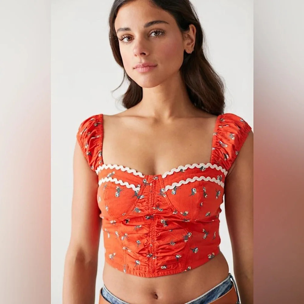 Urban Outfitters Selena Ruched Corset Floral Bustier Crop Top Red XS